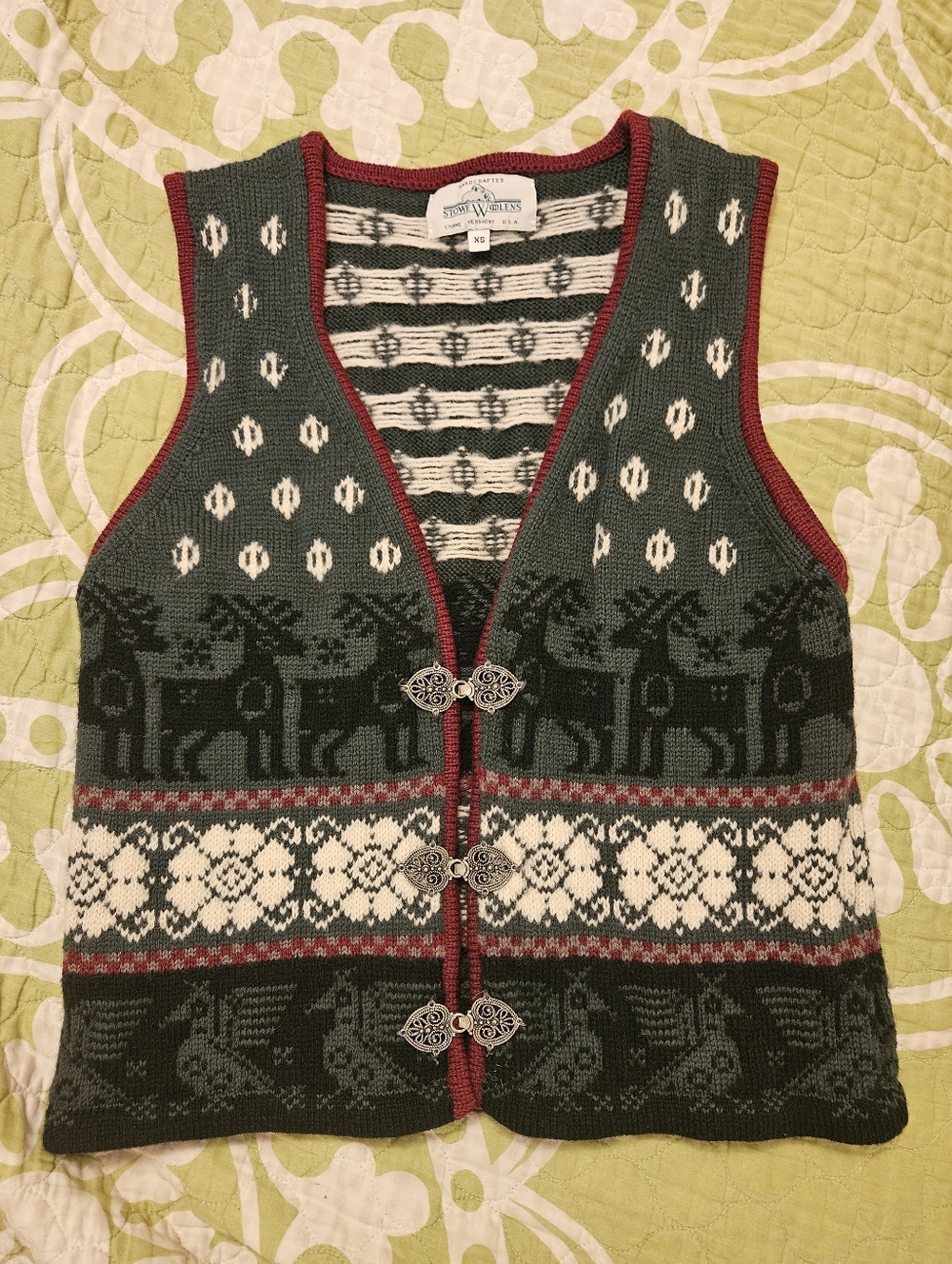 Wool Vest Stowe Woolens Handcrafted Green & Cream Fair Isle Reindeer Knit Sz XS